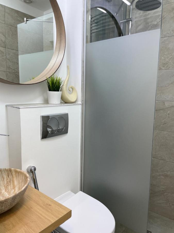 Metropole Apartments Studio City Bukarest Eksteriør billede